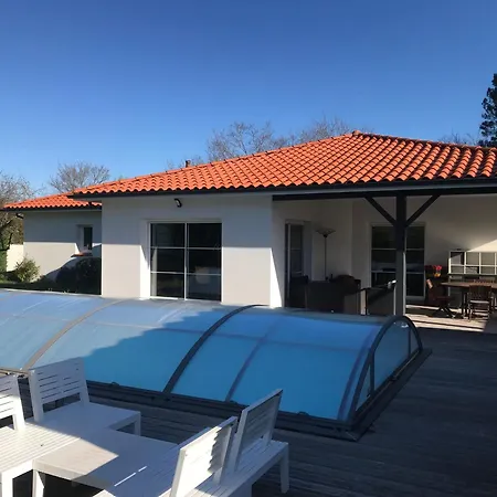 Feriehus Maison Familiale A Avec Piscine Et Parking - Fr-1-319-617 Biscarrosse