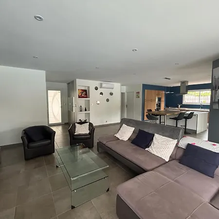 Feriehus Maison Familiale A Avec Piscine Et Parking - Fr-1-319-617