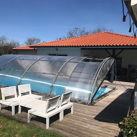 Maison Familiale A Avec Piscine Et Parking - Fr-1-319-617 * Biscarrosse
