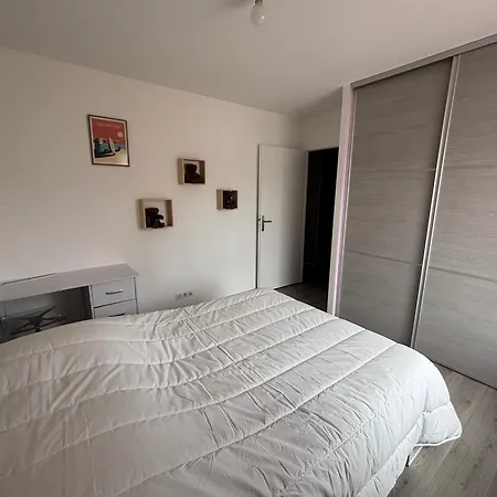 Feriehus Maison Familiale A Avec Piscine Et Parking - Fr-1-319-617 *